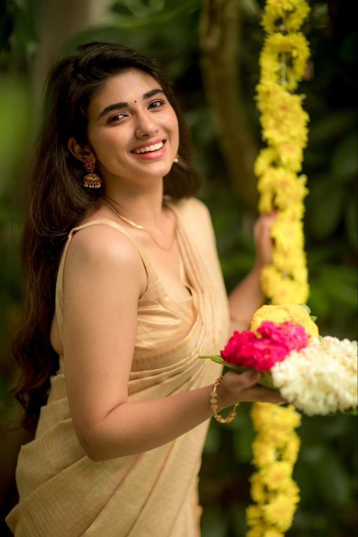 Zara Khan view 3